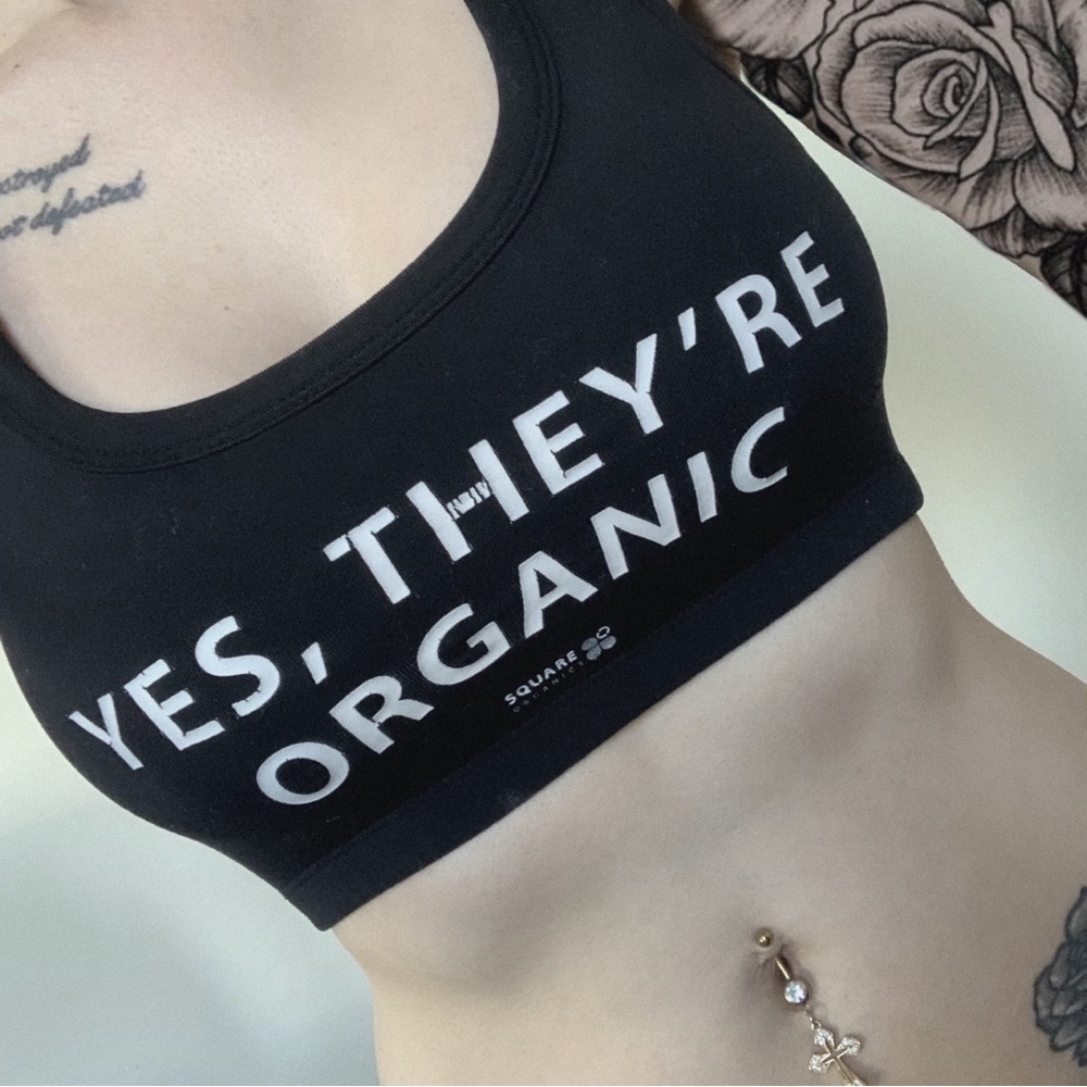 “Yes, They’re Organic” Black Graphic Sports Bra - Picture 3 of 10